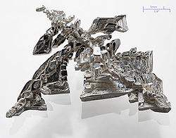 250px-Silver_crystal
